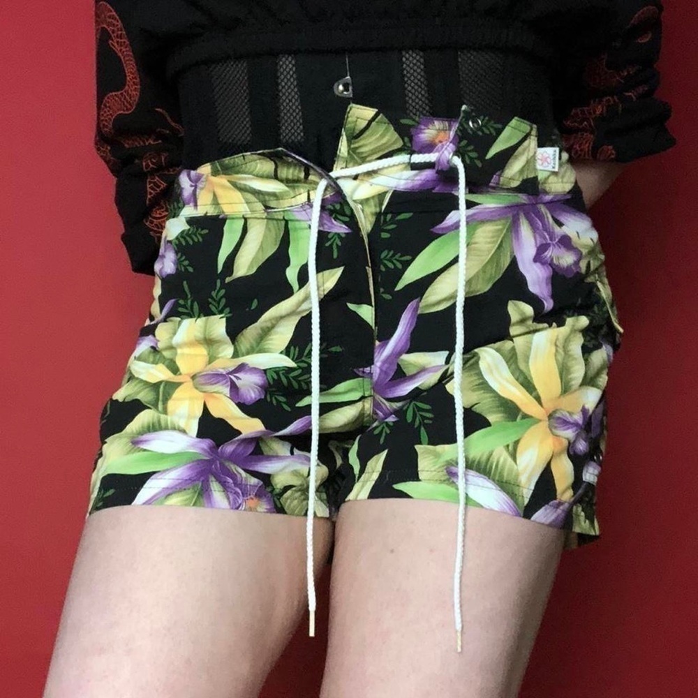 Mini floral board shorts 🖤💚​​​​​​​​​​​​​​​​​​​​​​​​